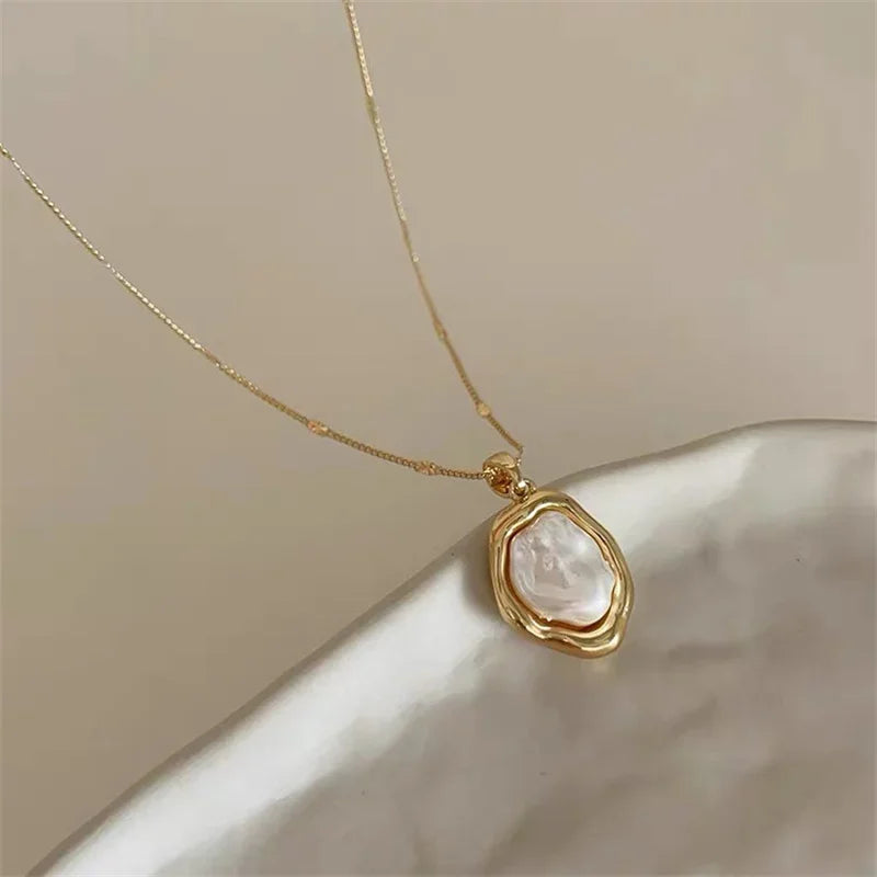 Gold Pearl Pendant