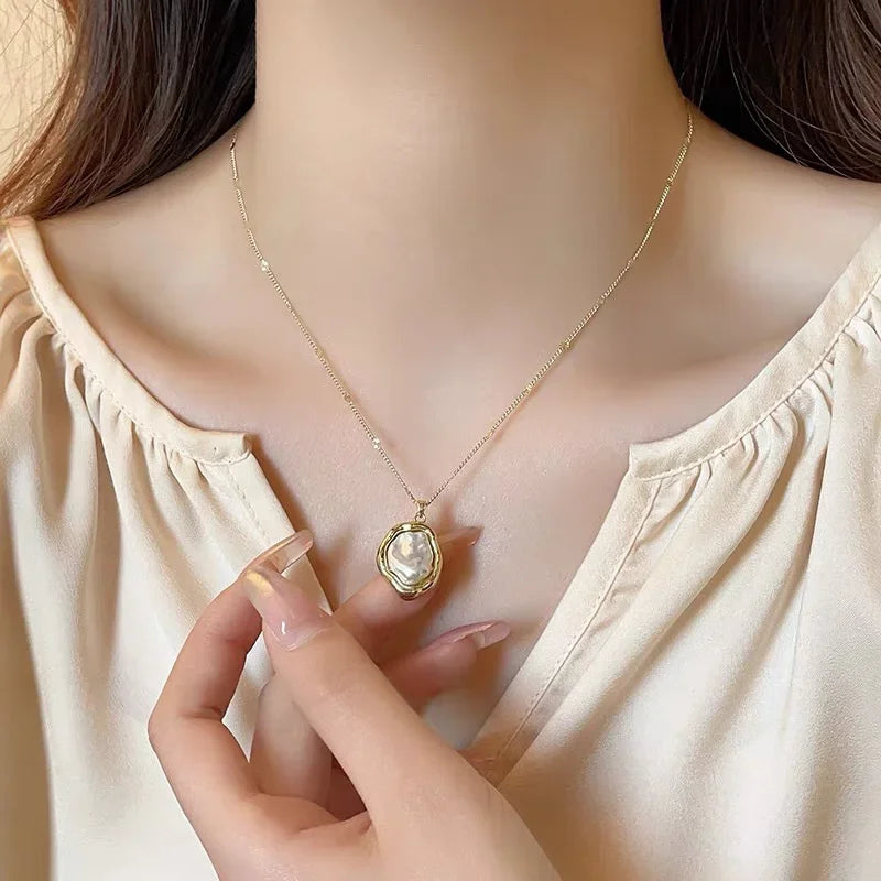 Gold Pearl Pendant