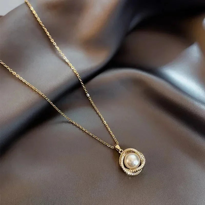 Gold Pearl Pendant
