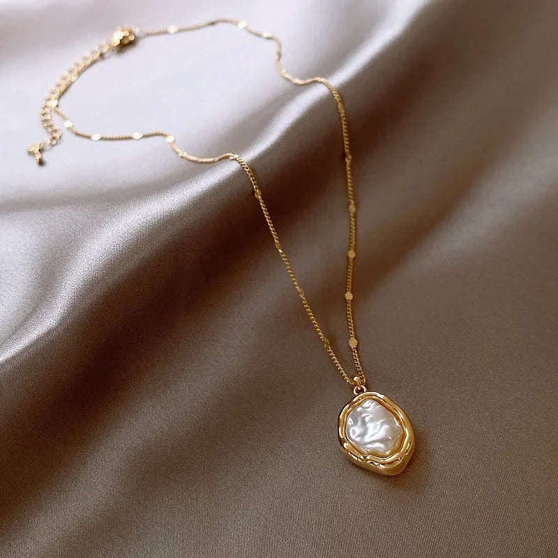 Gold Pearl Pendant